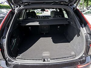Volvo  T8 Plus Black Edition Recharge Plug-In Hybrid AWD