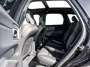 Volvo  T8 Plus Black Edition Recharge Plug-In Hybrid AWD