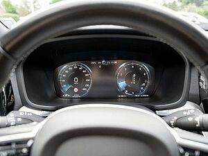 Volvo  T4 R-Design Pano AHK KAMERA MEMORY