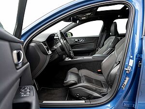 Volvo  T4 R-Design Pano AHK KAMERA MEMORY