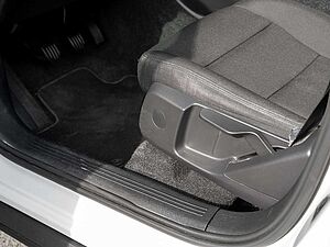 Volvo  T3 SHZ KAMERA NAVI LED SCHEINWERFER