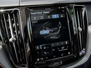 Volvo  T6 Plus Dark Recharge Plug-In Hybrid AWD