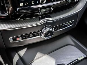 Volvo  T6 Plus Dark Recharge Plug-In Hybrid AWD