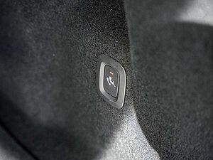 Volvo  T6 Plus Dark Recharge Plug-In Hybrid AWD