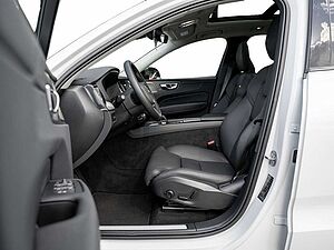 Volvo  T6 Plus Dark Recharge Plug-In Hybrid AWD