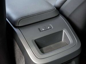 Volvo  T6 Plus Dark Recharge Plug-In Hybrid AWD