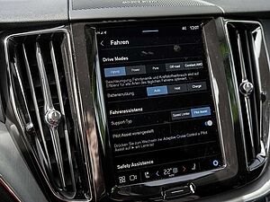 Volvo  T6 Inscription Expression Recharge AWD
