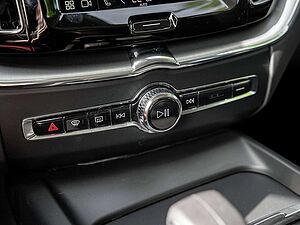 Volvo  T6 Inscription Expression Recharge AWD