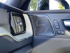 Volvo  T6 Plus Dark Plug-In Hybrid AWD 21' AHK