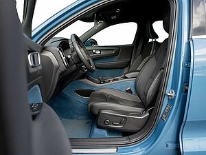 Volvo  T4 Recharge Core AHK ACC