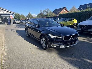 Volvo  D5 AWD Vmax u. Polestar-Lei