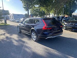 Volvo  D5 AWD Vmax u. Polestar-Lei