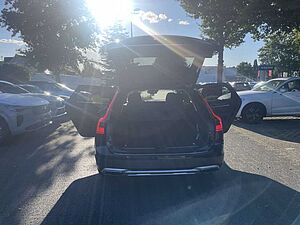 Volvo  D5 AWD Vmax u. Polestar-Lei