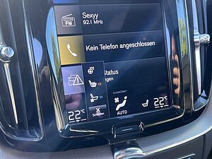 Volvo  B4 R-Design AWD H/K AHK Pano
