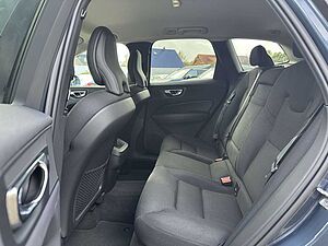 Volvo  B4 (B) Momentum Pro ACC BLIS SHZ KAMERA