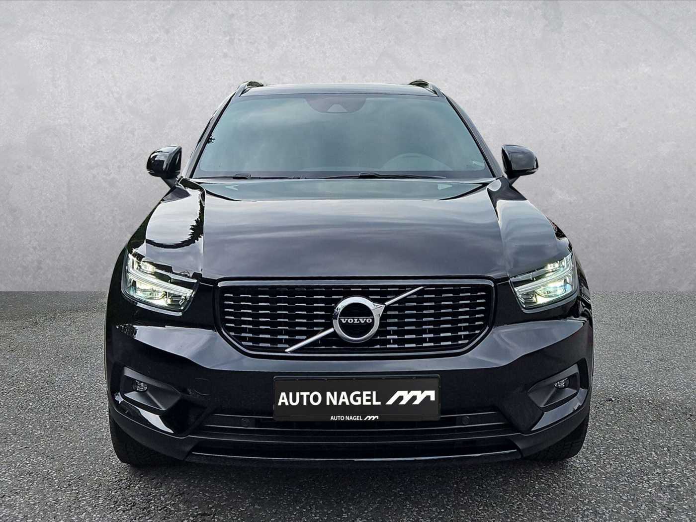 Volvo  XC40 D4 Diesel AWD R-Design Pano. harman k. Klima