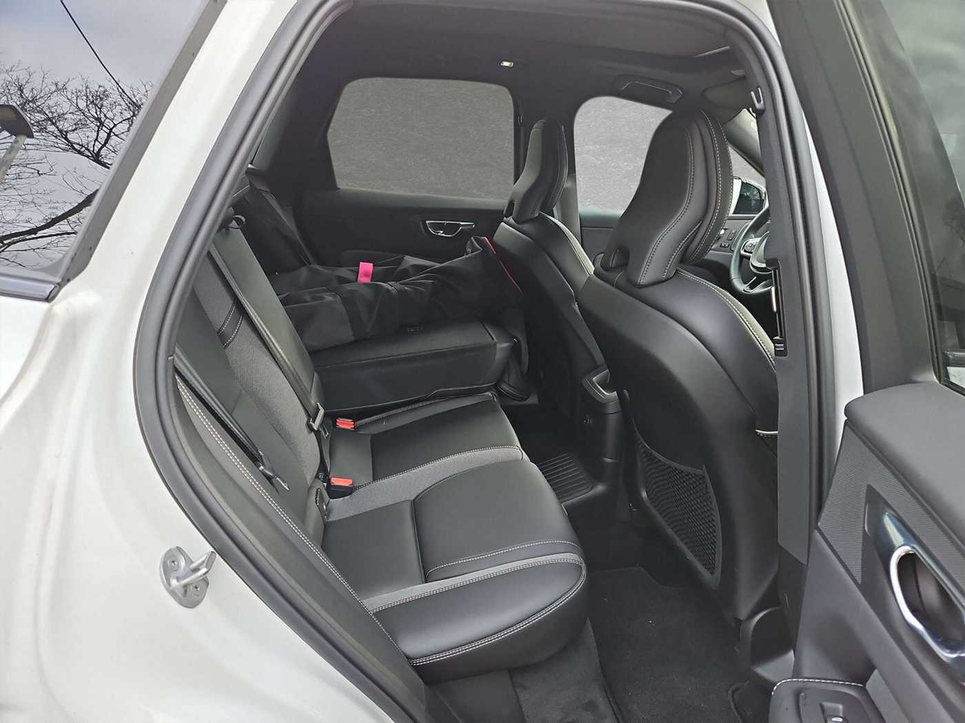 Volvo  XC60 Recharge T6 AWD Licht-Paket ACC BLIS H&K