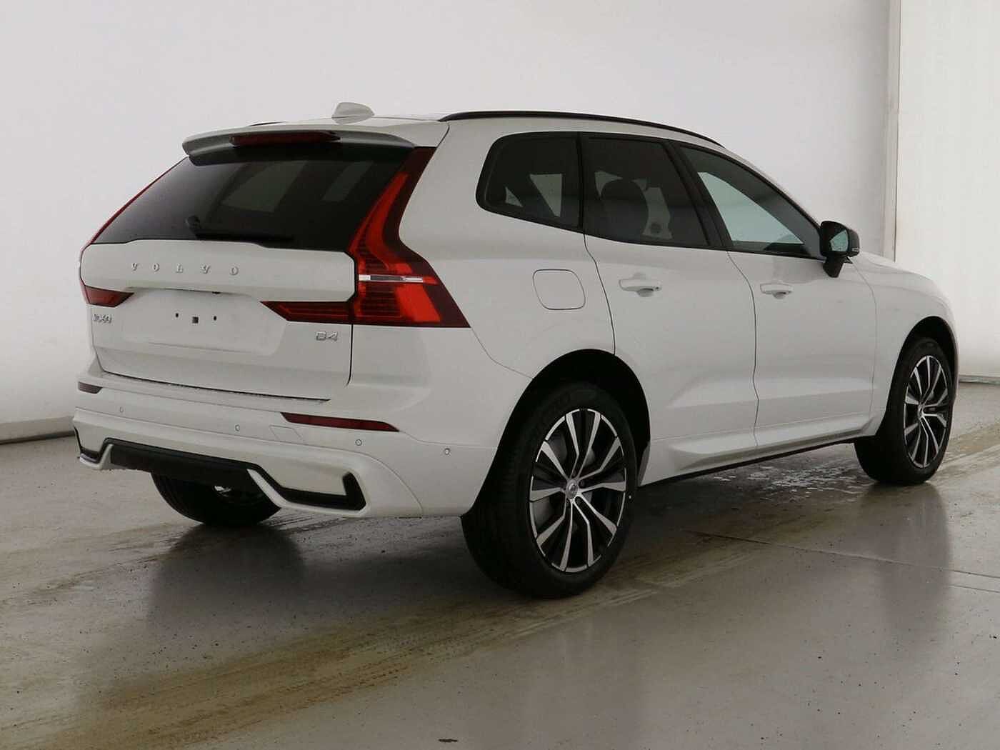 Volvo  XC60 T6 Plug-In Hybrid AWD R Design AHK Head-Up