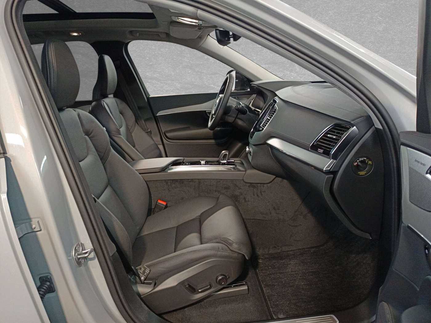 Volvo  XC90T8 AWD Plug-in Hybrid Plus Dark AHK Luftfahr