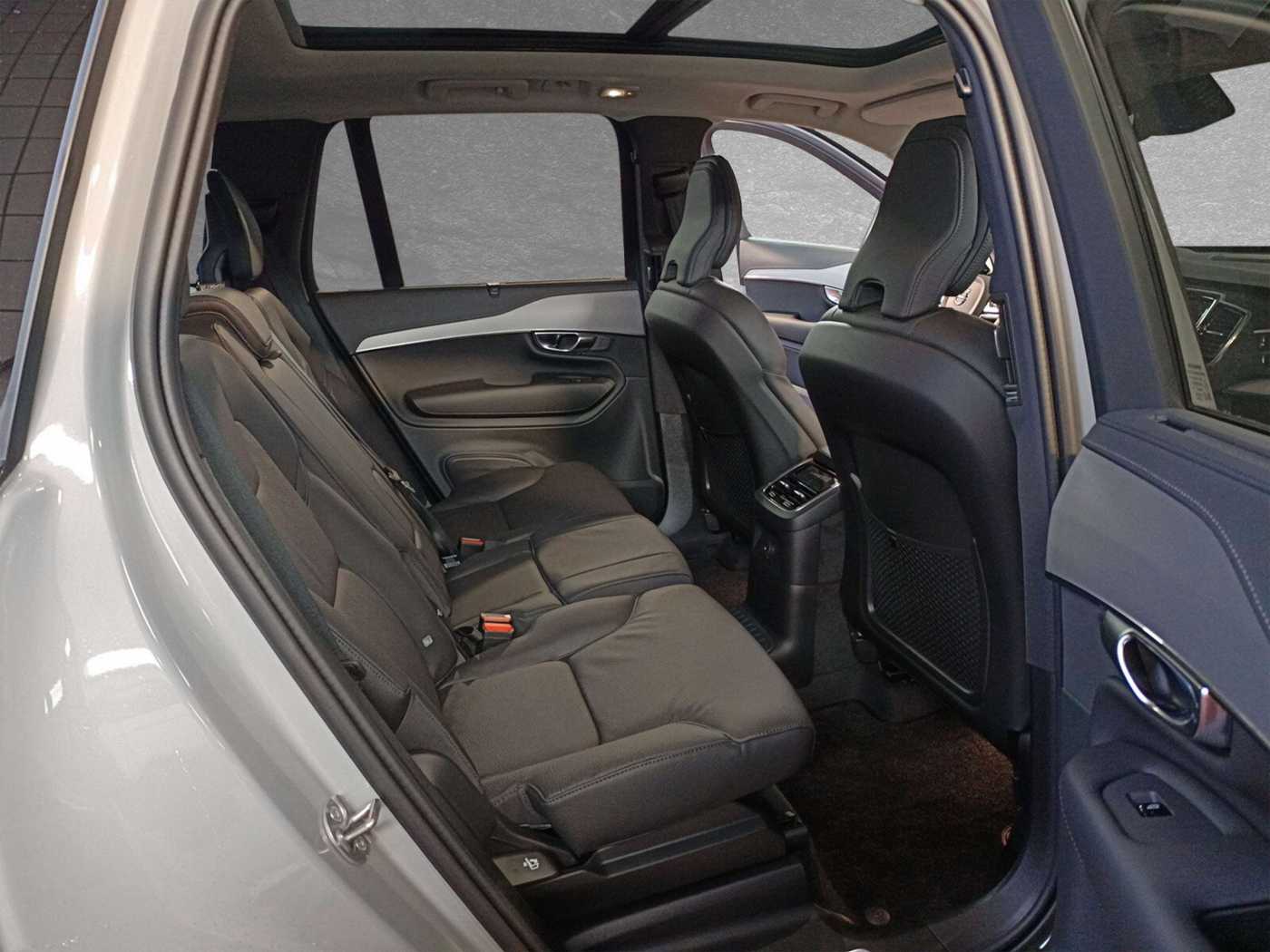 Volvo  XC90T8 AWD Plug-in Hybrid Plus Dark AHK Luftfahr