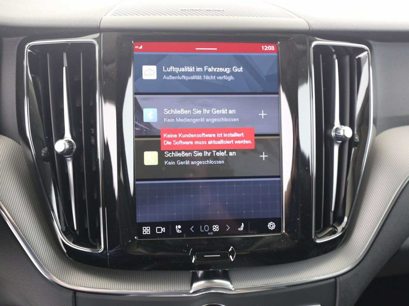 Volvo  XC60 B5 AWD Plus Dark 360Kam H&K Sou. Licht-Pak.