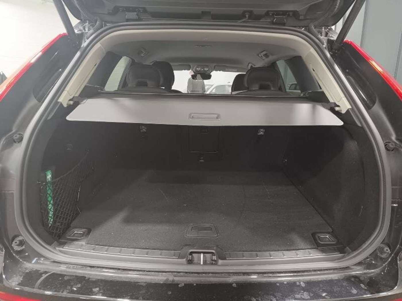 Volvo  XC60 B4 Diesel 2WD Core 19' Frontscheibenheizung