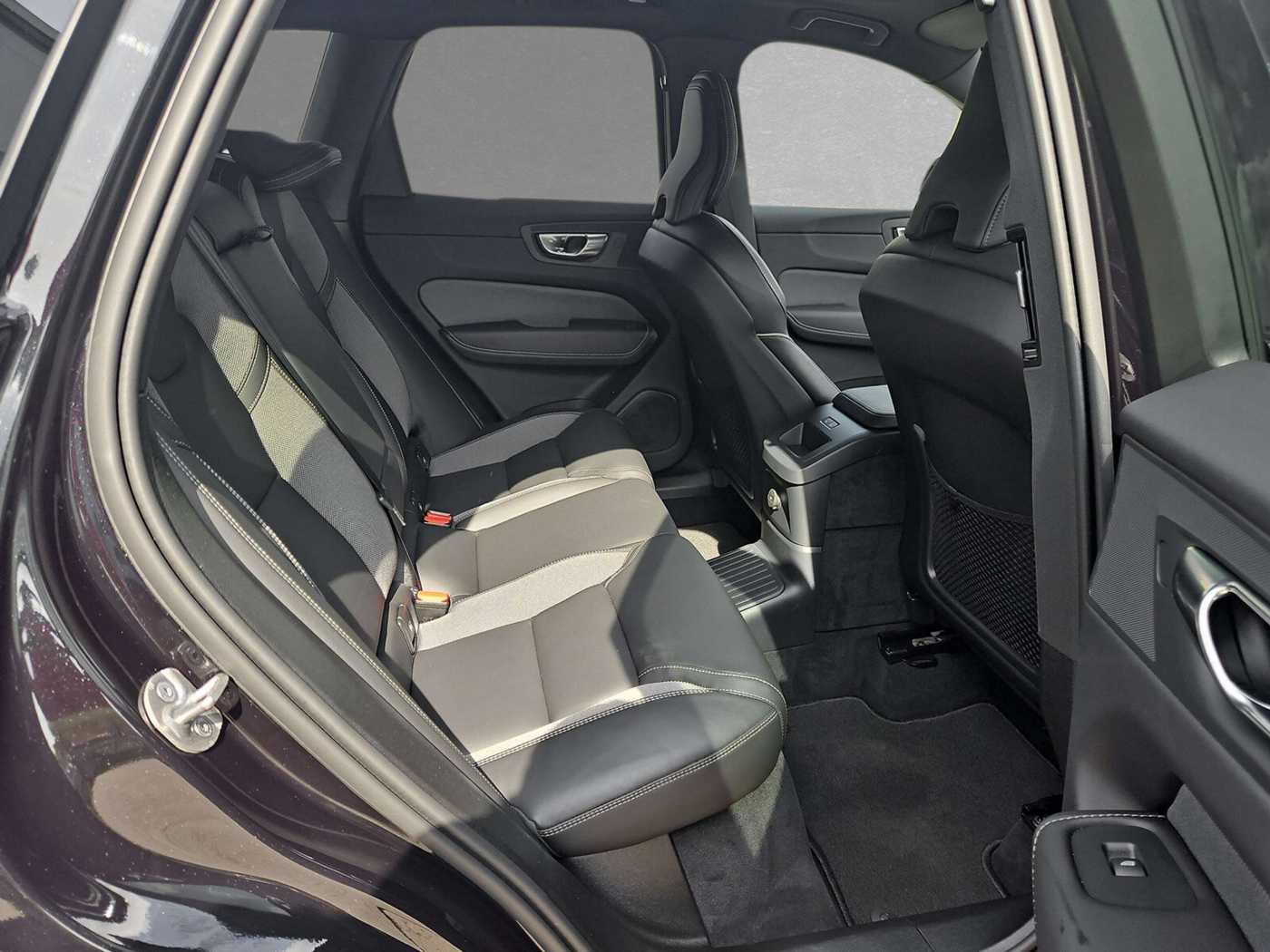 Volvo  T8 AWD Plus BlackEd. Plug-In AHK 360' Licht-Paket
