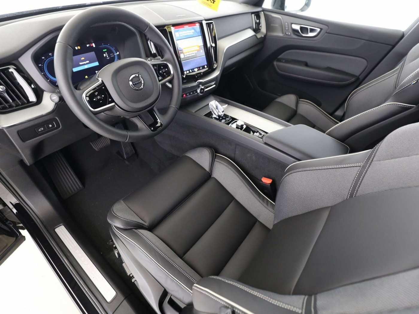 Volvo  T8 AWD Plus Black Ed. Plug-In Licht-Paket 360Kam