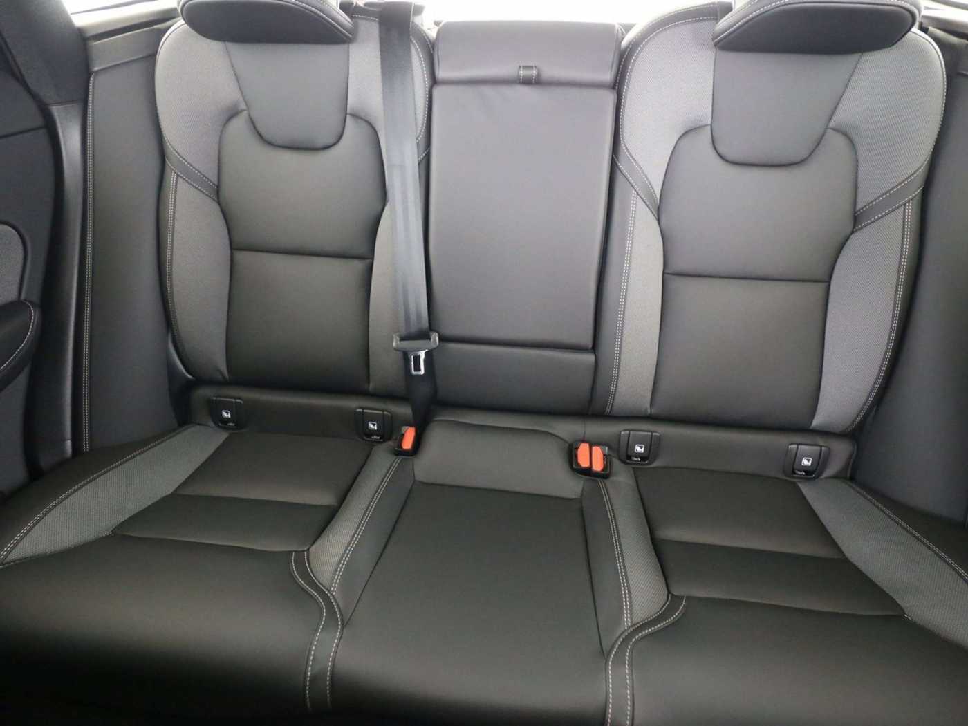 Volvo  T8 AWD Plus Black Ed. Plug-In Licht-Paket 360Kam