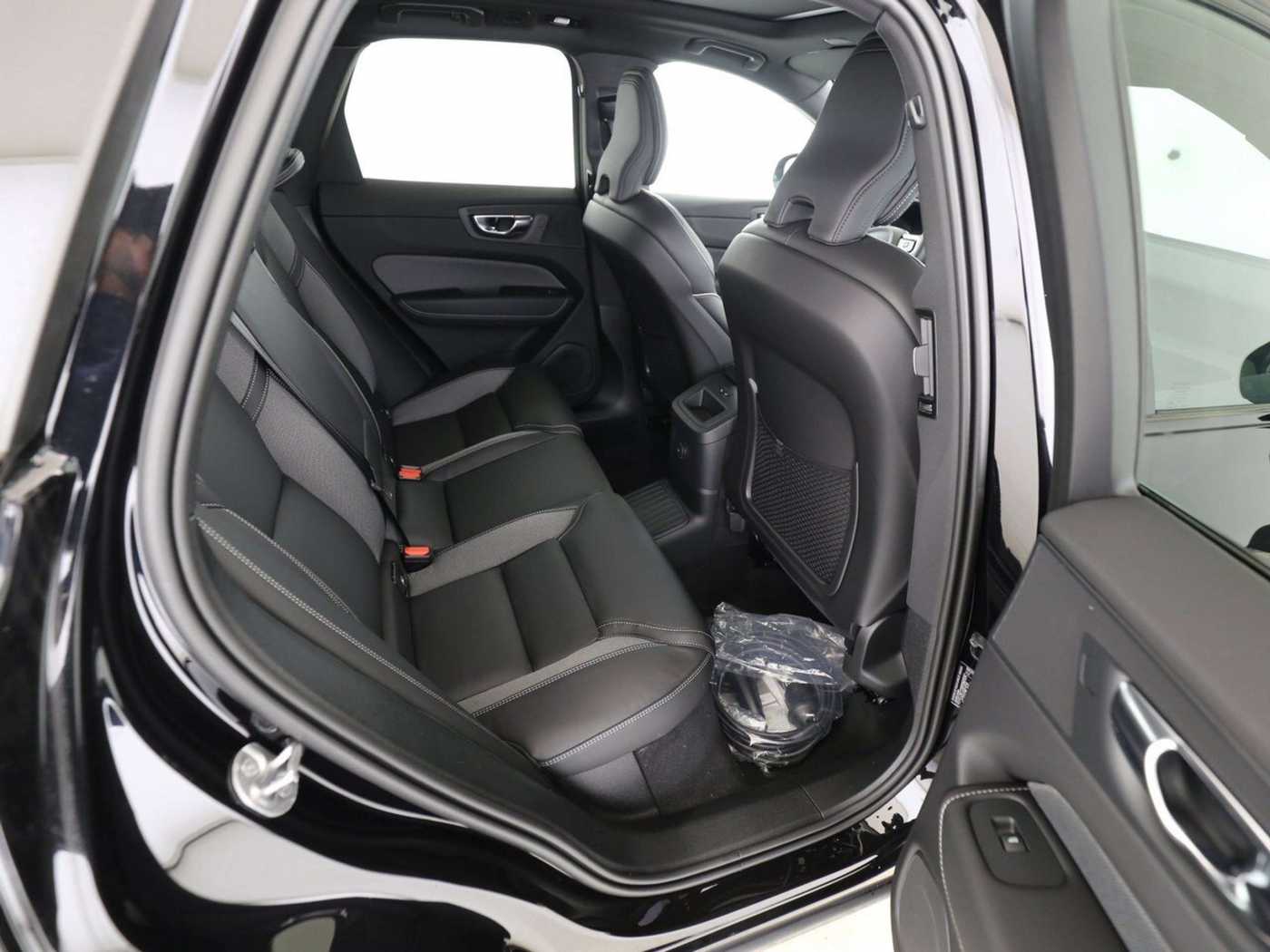 Volvo  T8 AWD Plus Black Ed. Plug-In Licht-Paket 360Kam