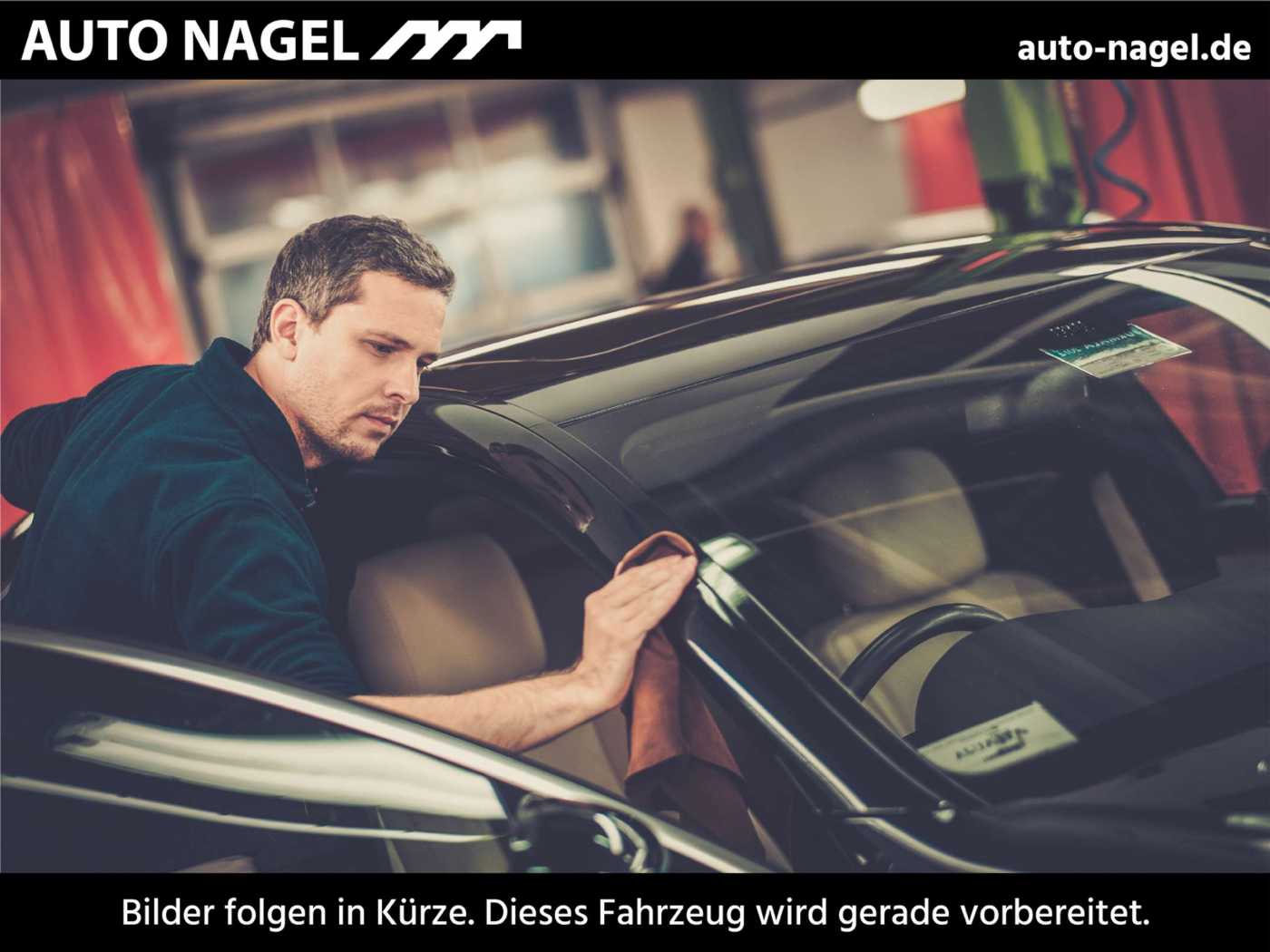 Volvo  B4 Diesel AWD Plus Dark AHK Standhz. Licht-Paket