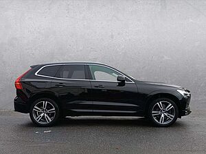 Volvo  XC60 B4 Diesel AWD Momentum Pro AHK Lichtpaket LED