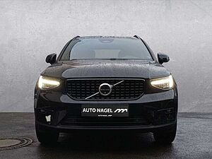 Volvo  XC40 B3 Benzin 2WD Plus Dark Panodach