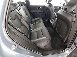 Volvo  XC60 B4 Plus Dark Panodach Standhz. WinterPaket