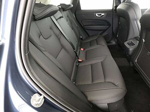 Volvo  XC60 B5 AWD Plus Dark 360Kam H&K Sou. Licht-Pak.