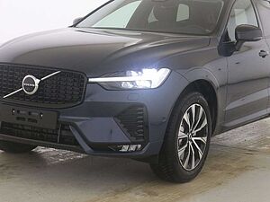 Volvo  XC60 B5 AWD Plus Dark 360Kam H&K Sou. Licht-Pak.