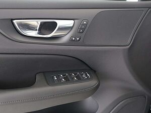 Volvo  T6 Twin Eng. AWD PlusDarkPlug-In Licht-Paket ACC