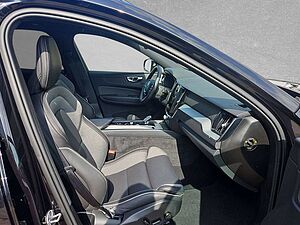 Volvo  T8 AWD Plus BlackEd. Plug-In AHK 360' Licht-Paket