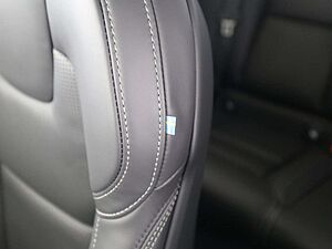 Volvo  B5 AWD Ultimate Dark 360Kam B&W Sound Luftfahrw.