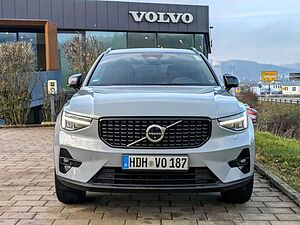 Volvo  XC40 Ultimate, B4 Mild-Hybrid, Benzin, Dark