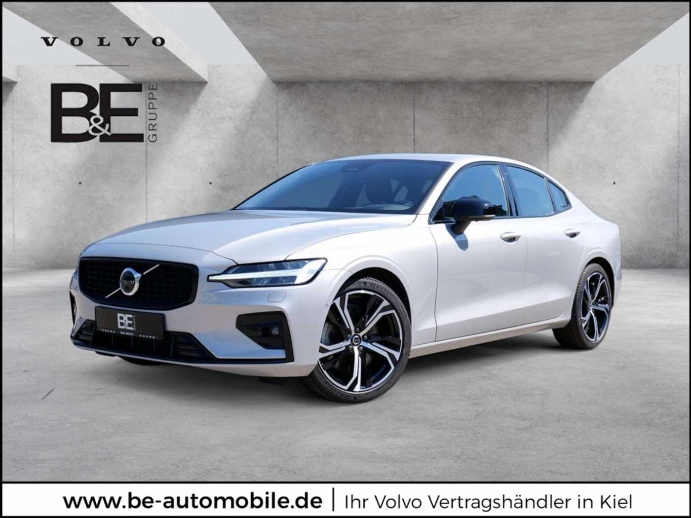 Volvo  Lim. B5 Ultimate Dark AWD LED PANO 360°