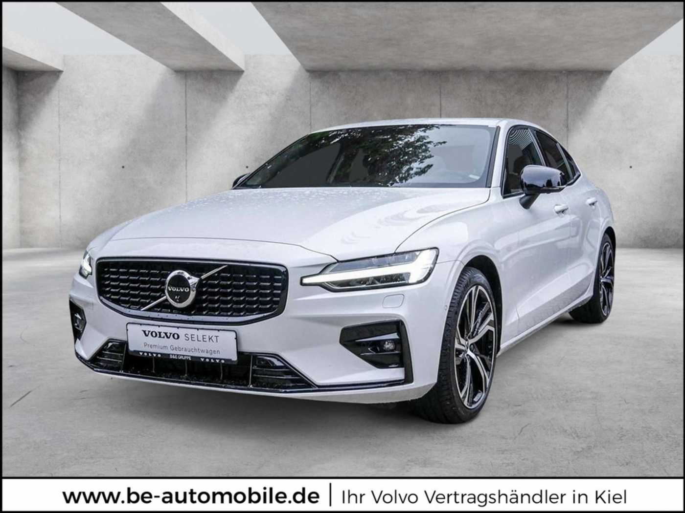 Volvo  Lim. B5 Ultimate Dark AWD LED PANO 360°