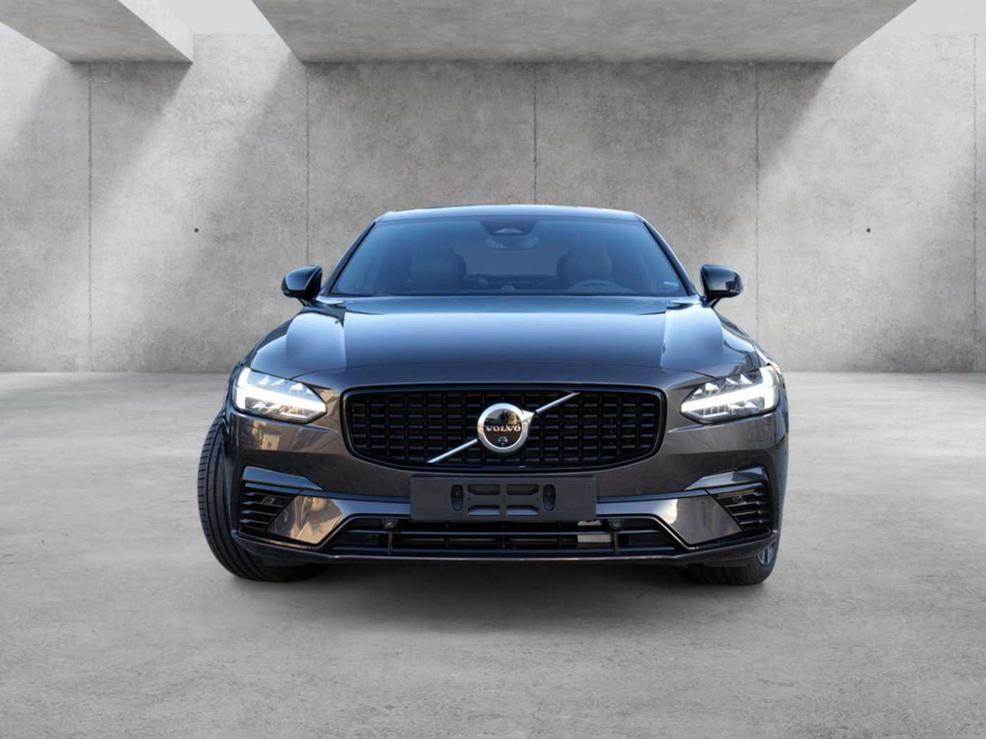 Volvo  Lim. T8 Ultimate Dark Recharge Plug-In Hybrid AWD