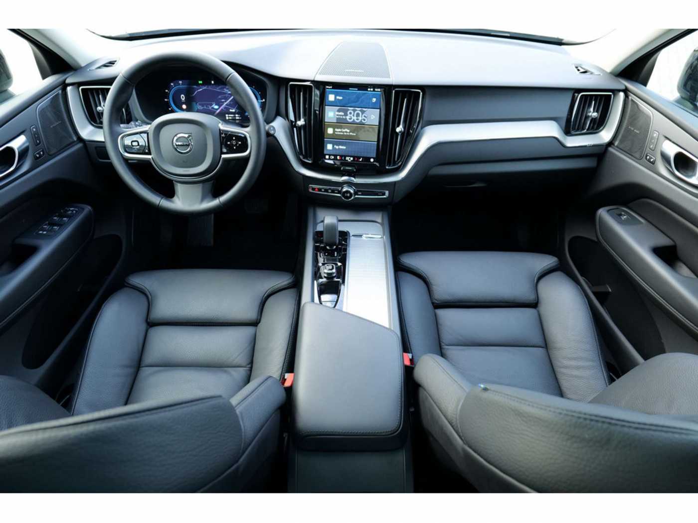 Volvo  T6 AWD Plus Dark Recharge Plug-In Hybrid AWD