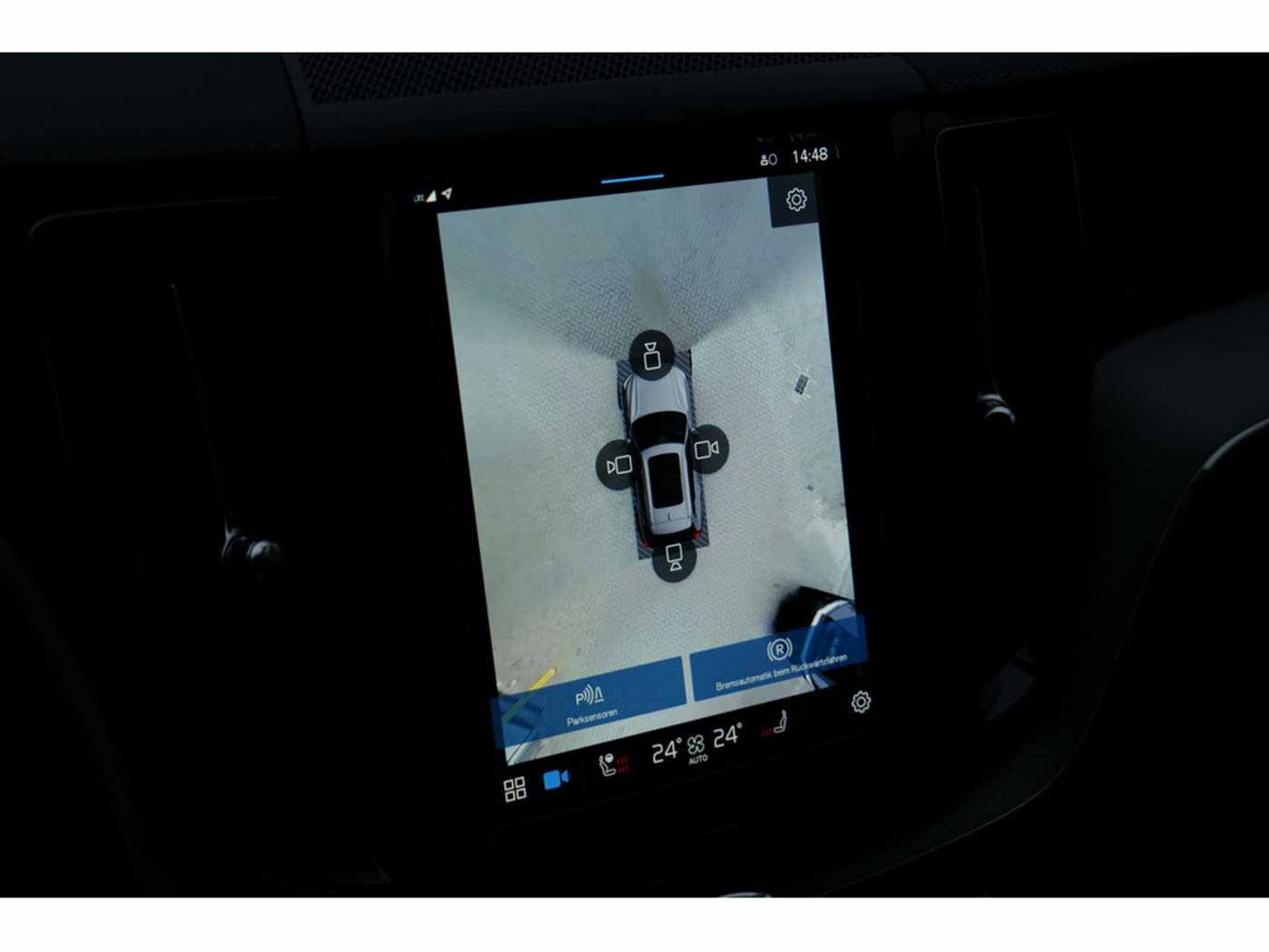 Volvo  T8 Ultra Dark Recharge Plug-In Hybrid AWD