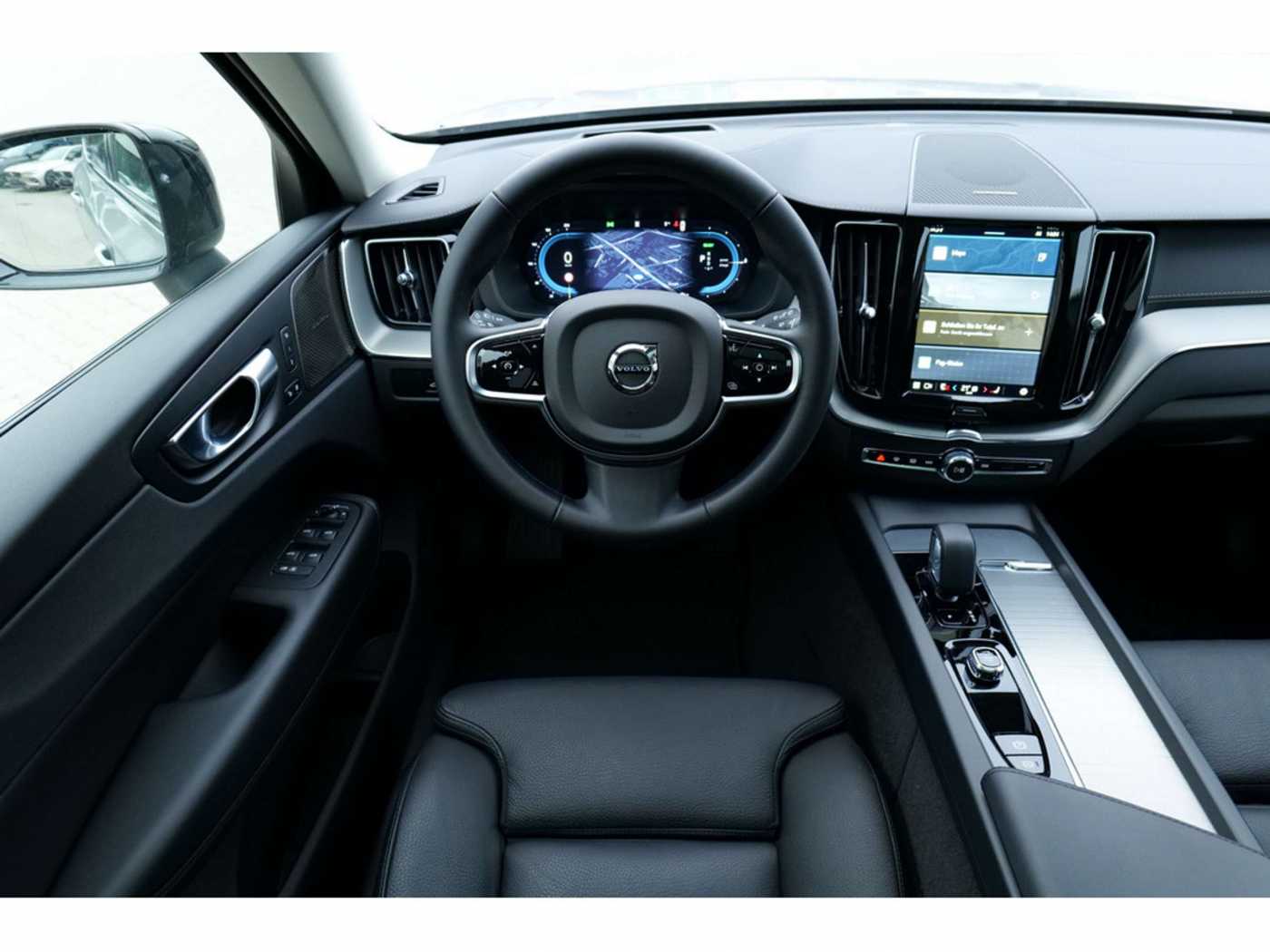 Volvo  T8 Ultra Dark Recharge Plug-In Hybrid AWD