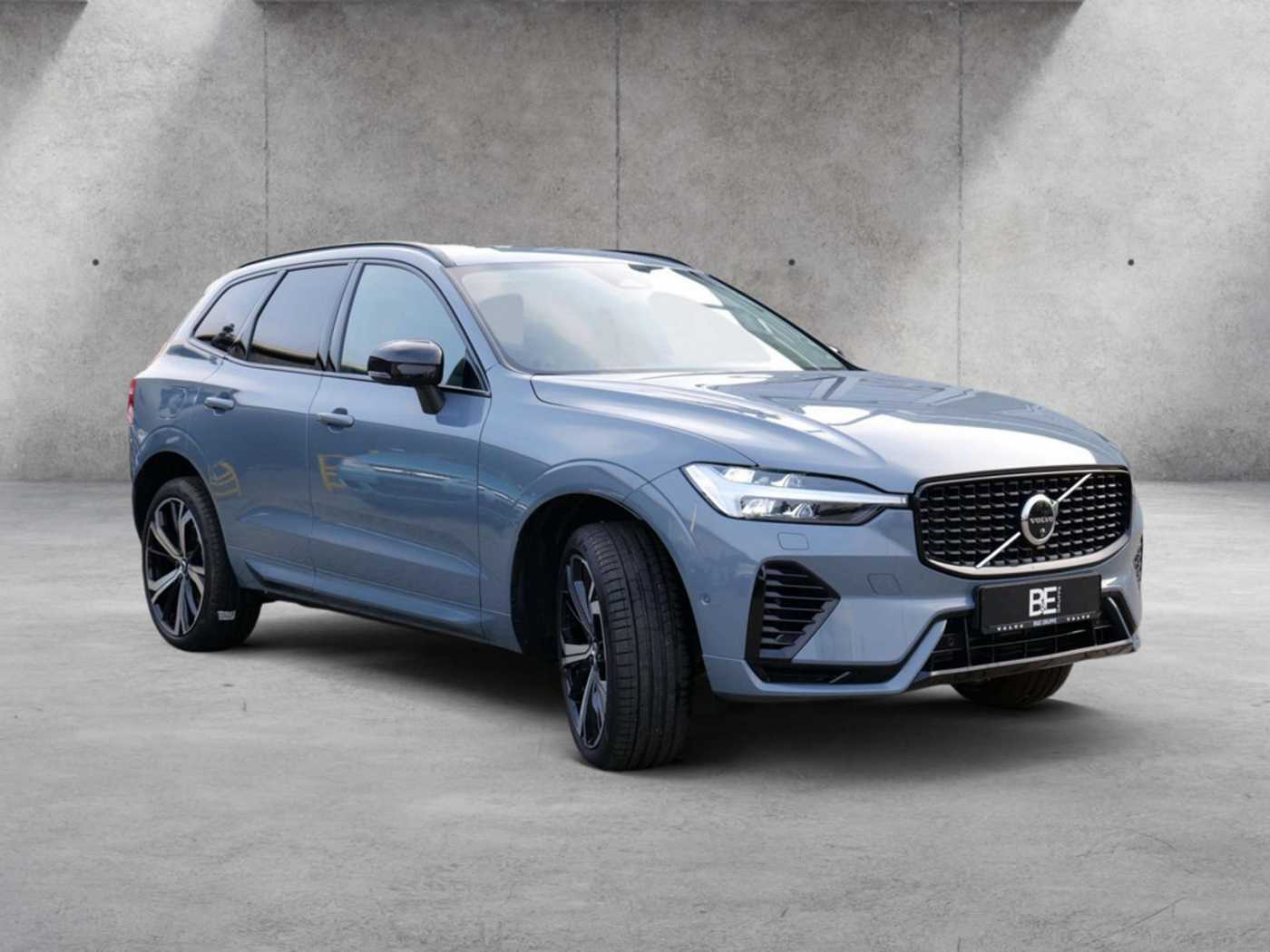 Volvo  T8 Ultra Dark Recharge Plug-In Hybrid AWD