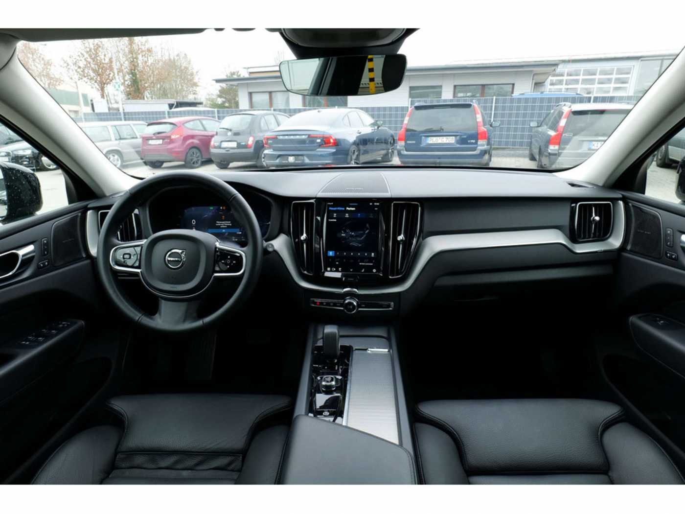 Volvo  T8 Plus Dark Recharge Plug-In Hybrid AWD