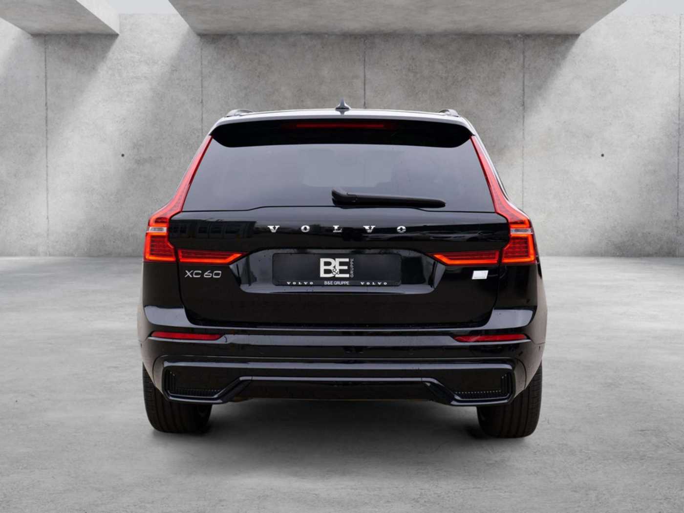 Volvo  T8 Plus Dark Recharge Plug-In Hybrid AWD