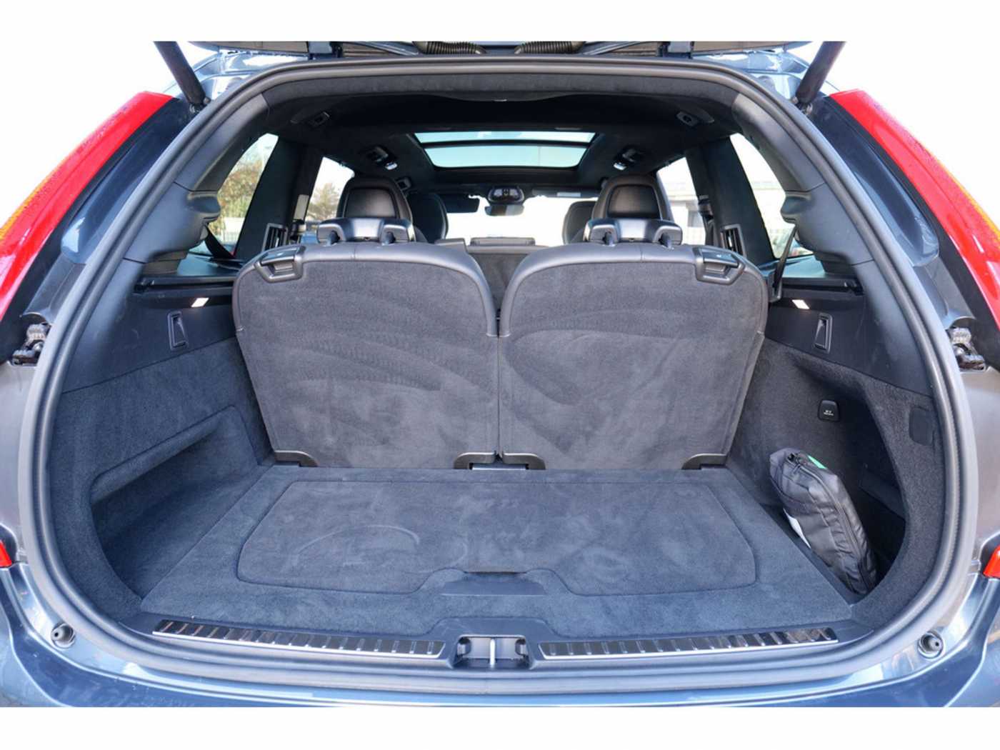 Volvo  T8 Ultimate Bright Recharge Plug-In Hybrid AWD